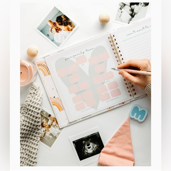 Baby Memory Book for Girls - Baby’s First Year Book - Picture 6 of 7